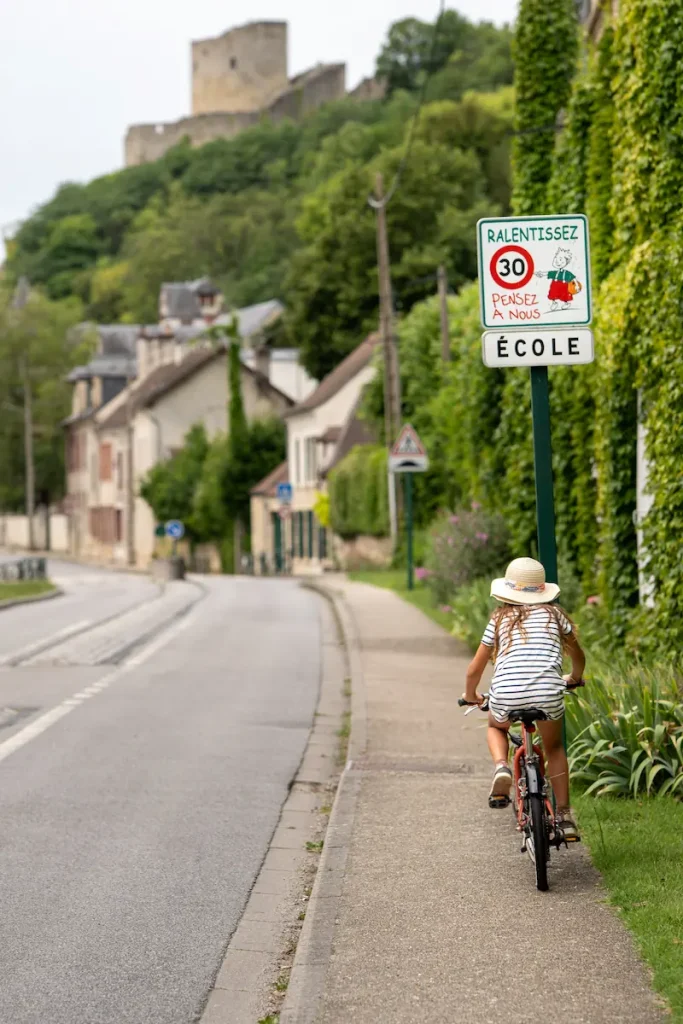 en chemin vers l'école